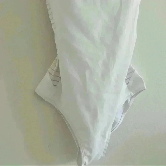 New $168.00 JETS Jessica Allen One Piece Swimsuit Infinity Low Back Sz 10 - Picture 9 of 11